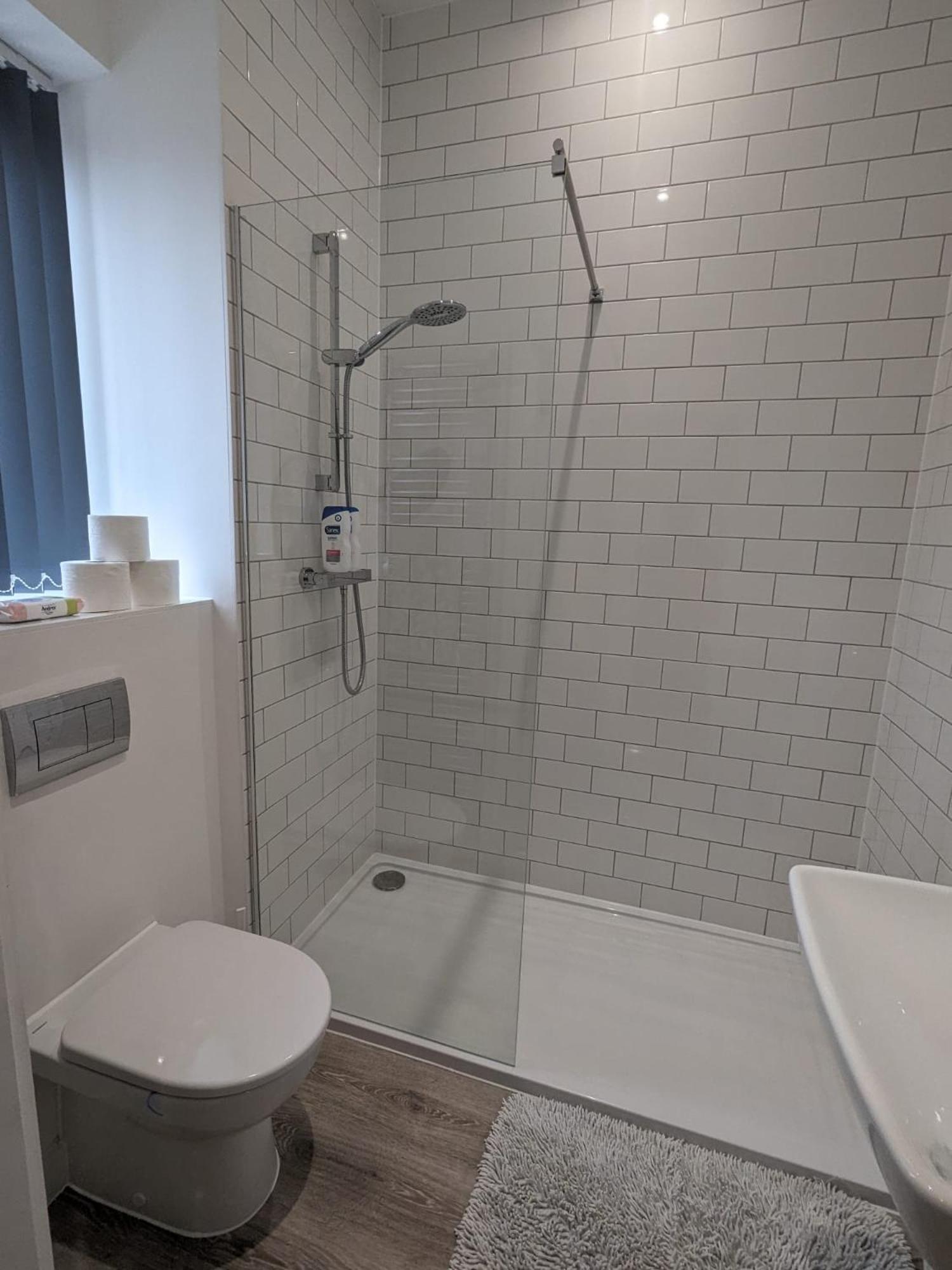 Contemporary Double Ensuite Room Birmingham Buitenkant foto