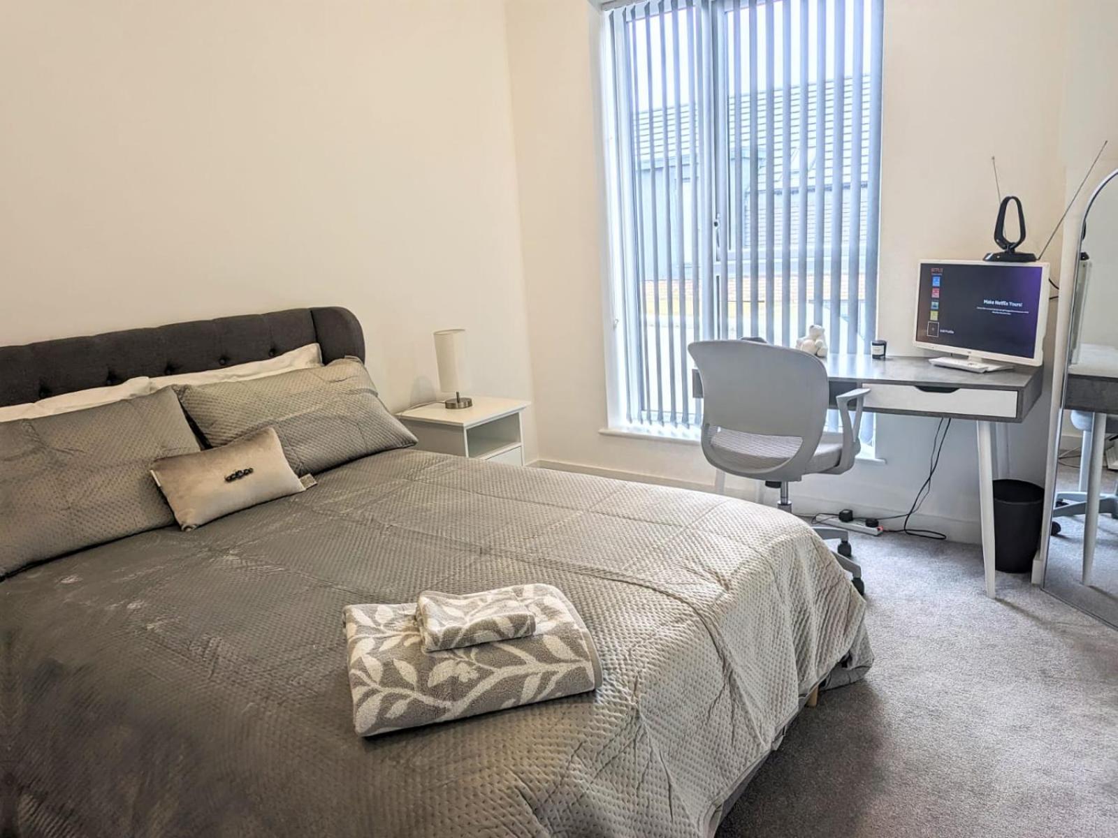 Contemporary Double Ensuite Room Birmingham Buitenkant foto